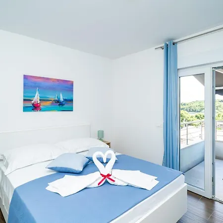 Apartamento Veliki Dvoetazni S Parkingom *